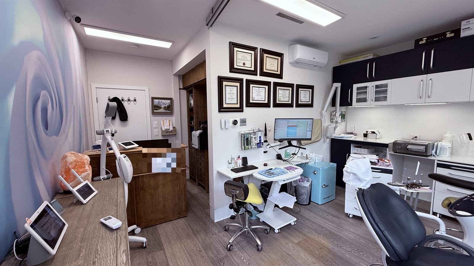 Reception and treatment area at Edgemont Dentist